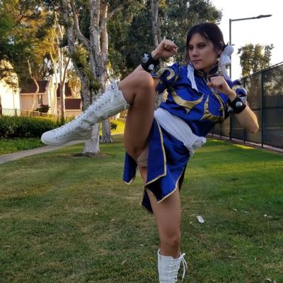 Mongurumi – Cosplay Chun-Li Straßenkämpfer