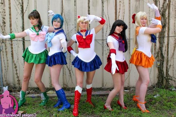 Cosplay Deviants Senshi (Cosplay Sailor Moon)