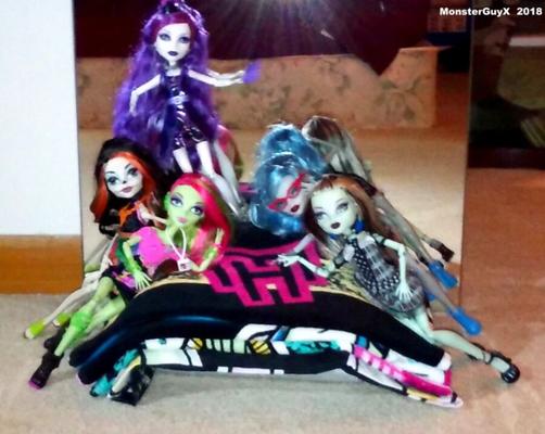 Monster High-Puppen-Porno