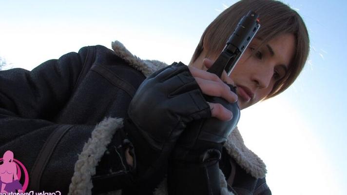 Cosplay Deviants - Special Agent (Resident Evil: Leon S Kennedy)