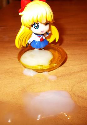 Sailor Venus dans mon sperme