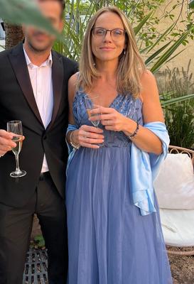 Historia de la esposa melanie trampa en una fiesta de bodas